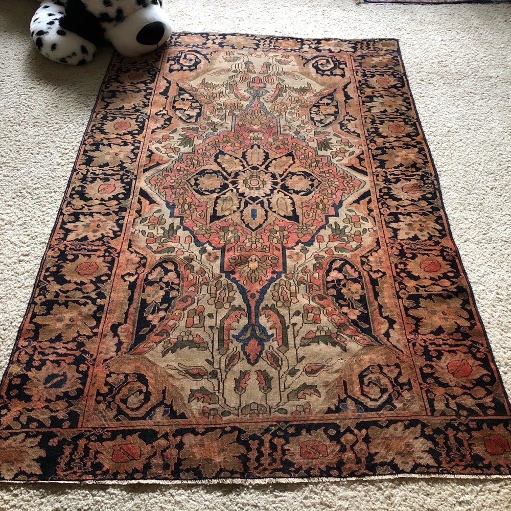Antique Feraghan Persian Oriental rug